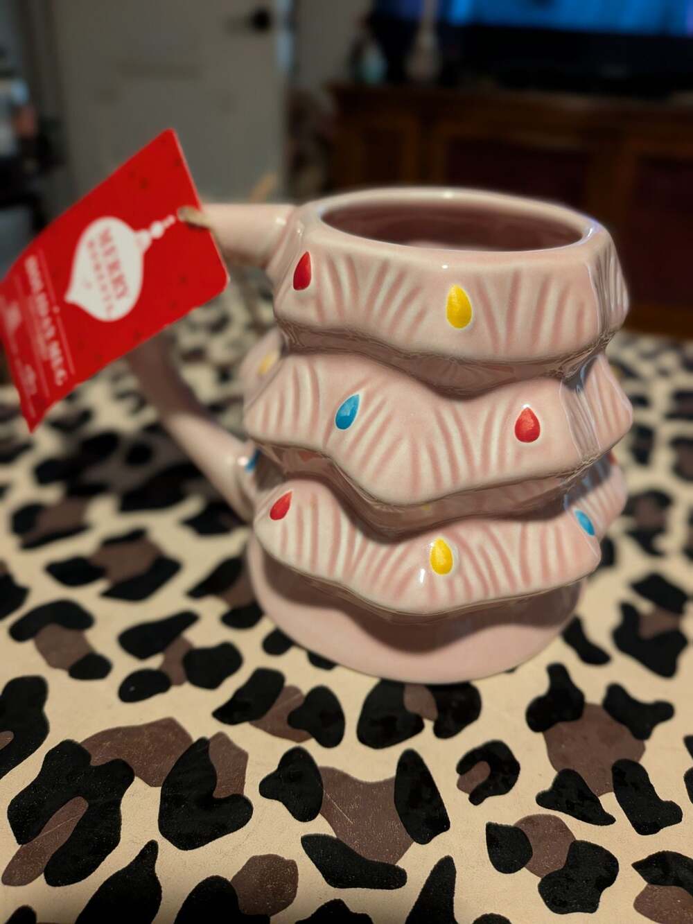 Crofton Pink Christmas Tree Mug with Multicolor Lights